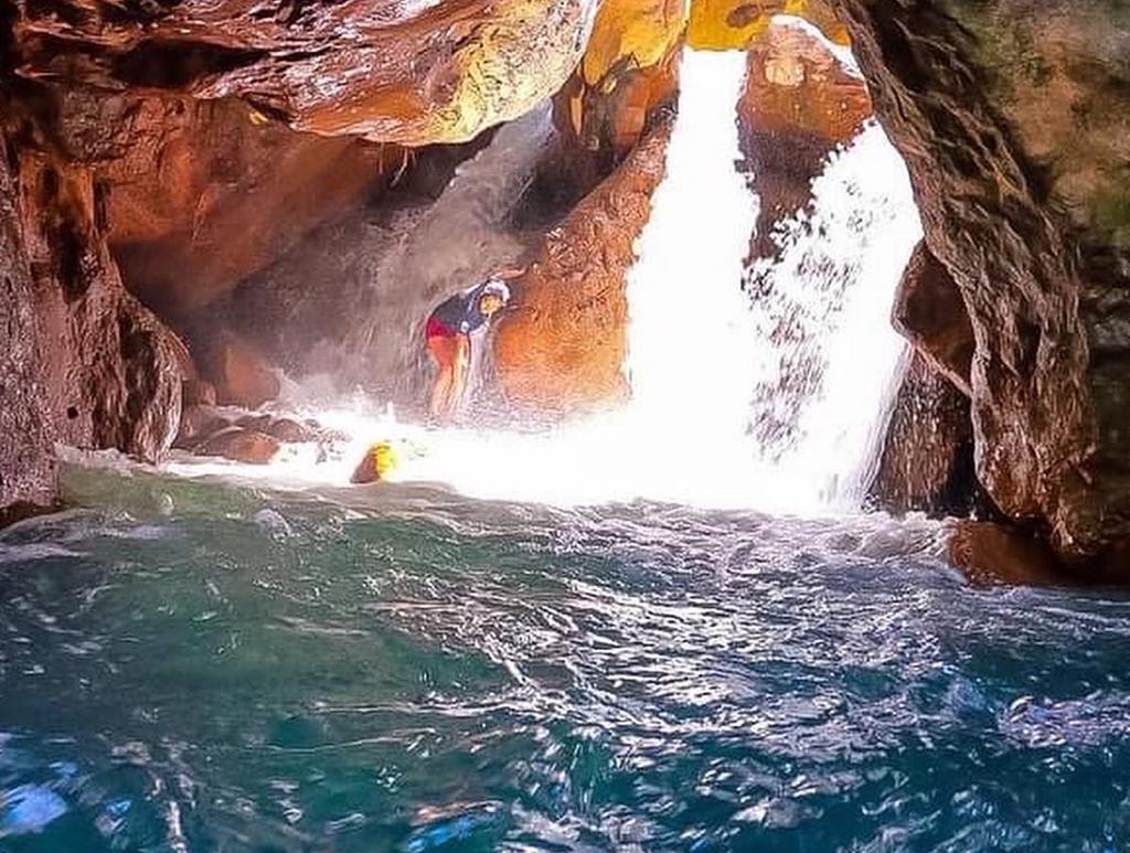 La Leona Waterfall
