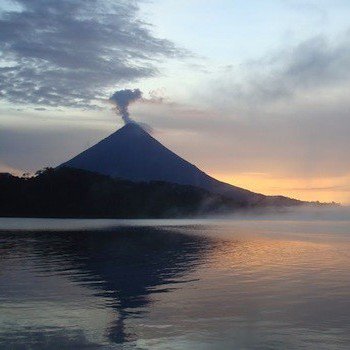 Arenal Volcano & Hot Springs Tour in Guanacaste